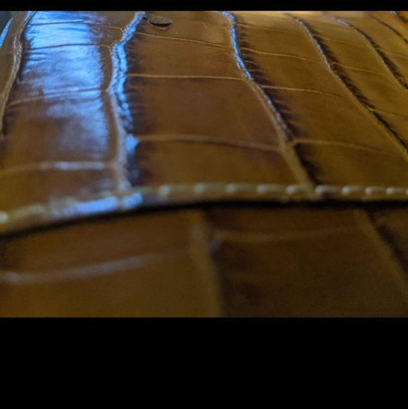 Dooney and Bourke shoulder bage - Picture 5 of 6